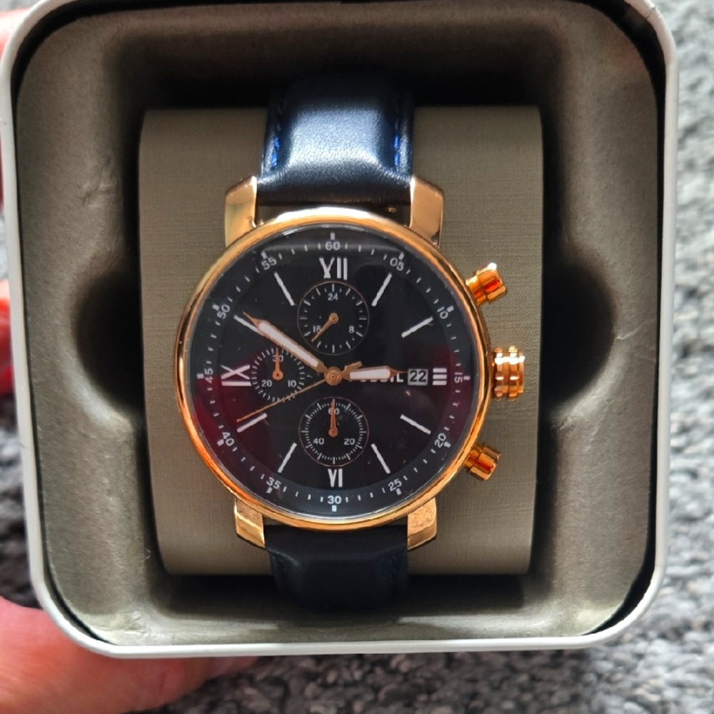 BNWT. FOSSIL Gold and Blue Chronograph Watch